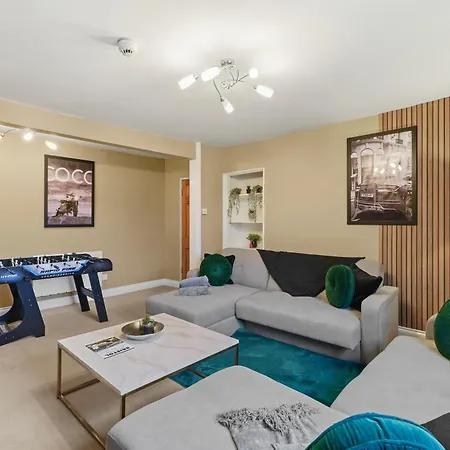 Stunning Penthouse On Bristols Harbourside *