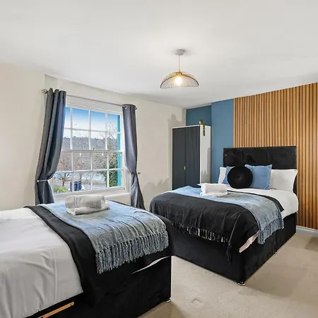 Stunning Penthouse On Bristols Harbourside